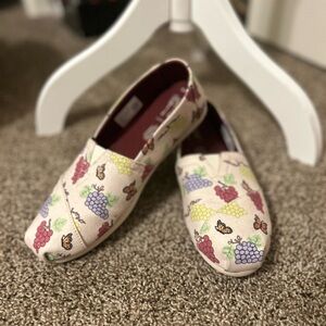 Toms Multicolor Print Slip-On Shoes